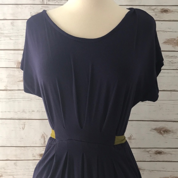 • Lush Purple Dress • - Picture 2 of 6